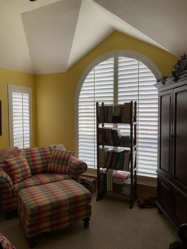 Rounded Frame - Wood Shutters